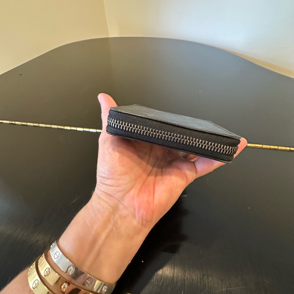 RARE Authentic Vintage Retro Iconic Minimalist Luis Vuitton Monogram Zip Wallet - Picture 10 of 17